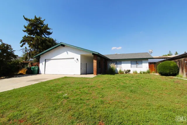 532 Francis St, Bakersfield, CA 93308