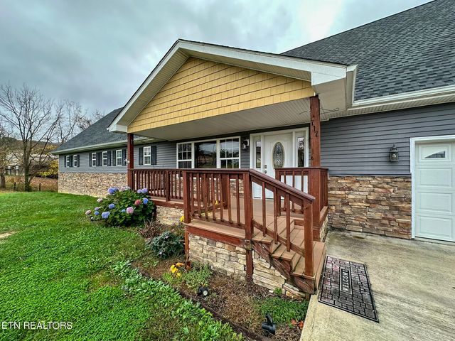 717 S  27th St, Middlesboro, KY 40965