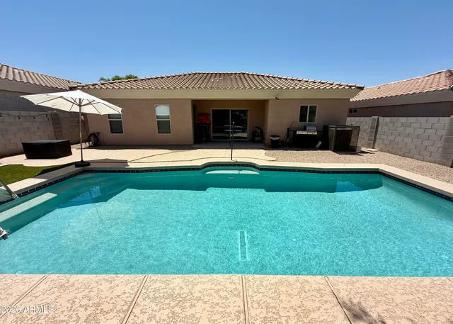 508 W LATONA Road, Phoenix, AZ 85041