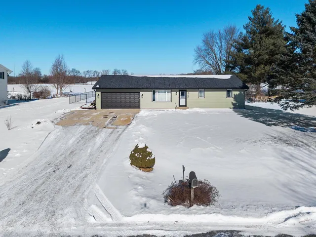 4700 Holm Road, Oregon, WI 53575