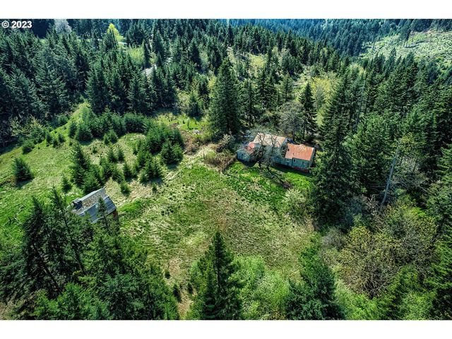 5195 York Hill Dr, Hood River, OR 97031