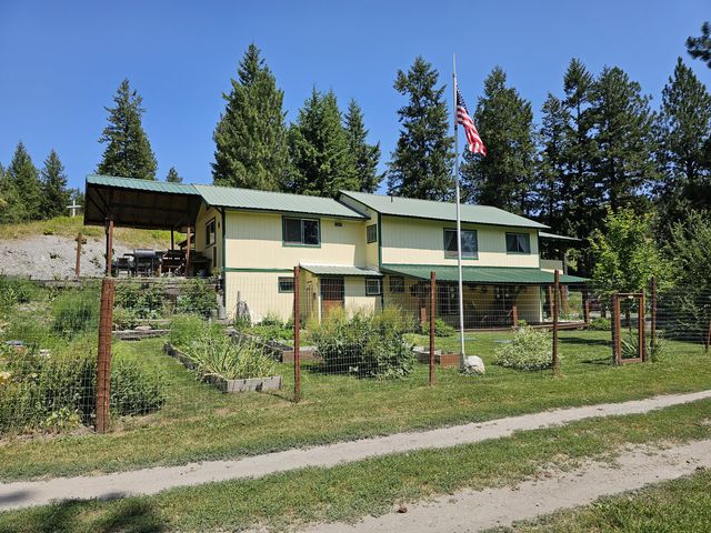 2246 Marble Valley Basin Rd, Addy, WA 99101