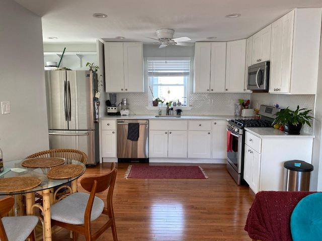 9 Constitution Ave  #1B, Annapolis, MD 21401