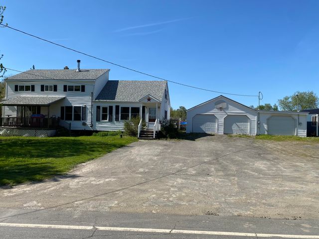 62 Etna Road, Plymouth, ME 04969