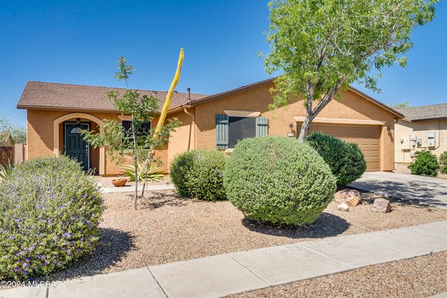 8346 W  Green Kingfisher Ln, Tucson, AZ 85757