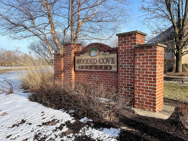 21210 S  Wooded Cove Dr   #83, Elwood, IL 60421