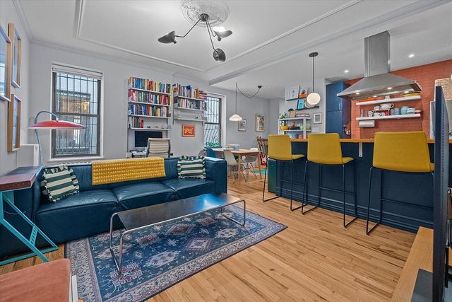 425 Lincoln Pl #1RG, Brooklyn, NY 11238