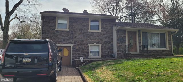 117 Delwhit Dr, Feasterville Trevose, PA 19053