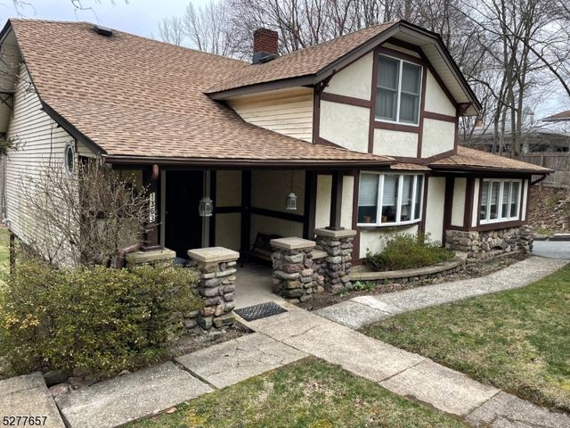 1363 Union Valley Rd, West Milford, NJ 07480