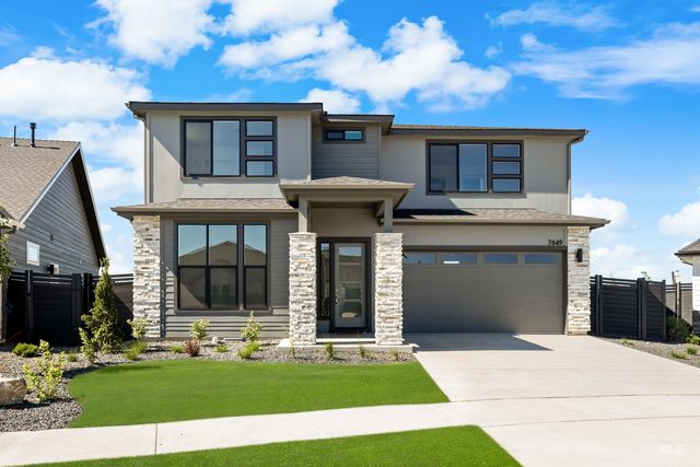 7649 W  Whisper Ridge Dr, Meridian, ID 83646