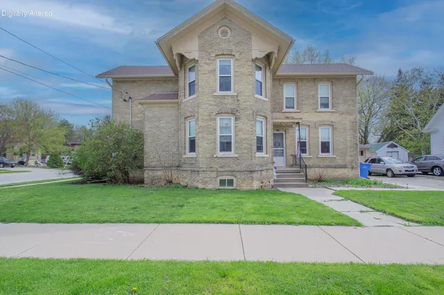 815 Market STREET, Watertown, WI 53094