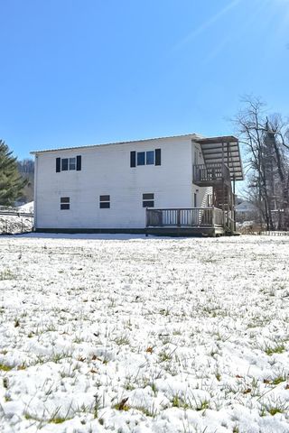 2107 Red Stone Rd, Marion, VA 24354