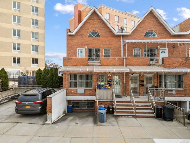 183-26 Booth Memorial Avenue, Flushing, NY 11365