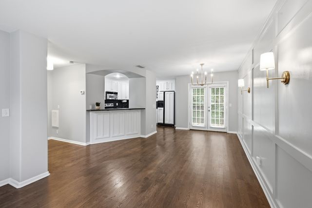 254 Summit Ridge Dr, Nashville, TN 37215