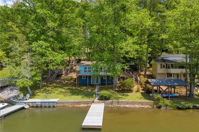 621 Crossland Creek Ct, Tamassee, SC 29686