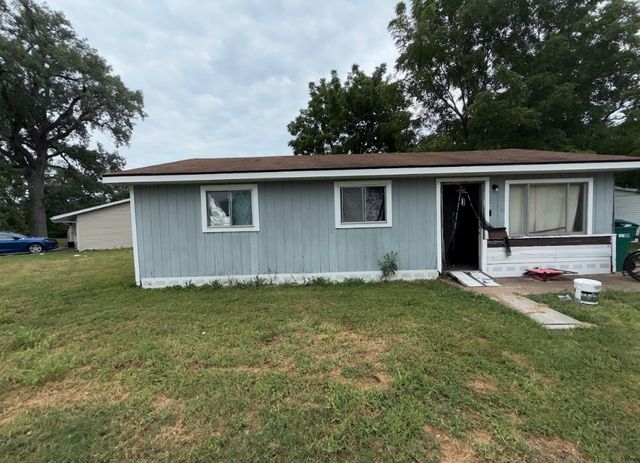 1060 Water St, Cahokia, IL 62206