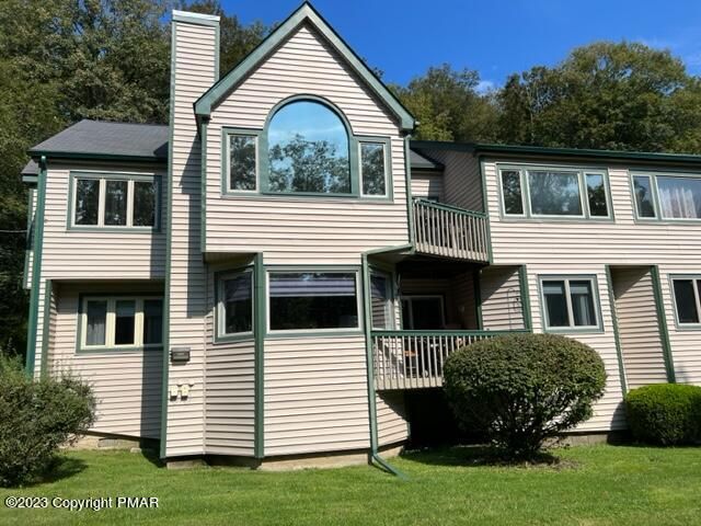 352 Hollow Rd   #9, East Stroudsburg, PA 18302