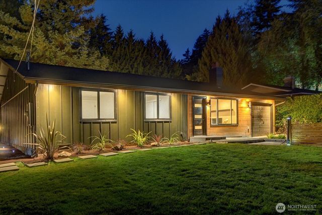 12631 94th Avenue NE, Kirkland, WA 98034