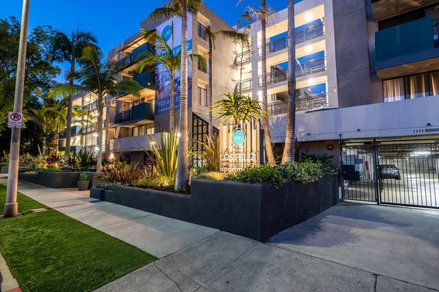 1800 N  New Hampshire Ave  #111, Los Angeles, CA 90027