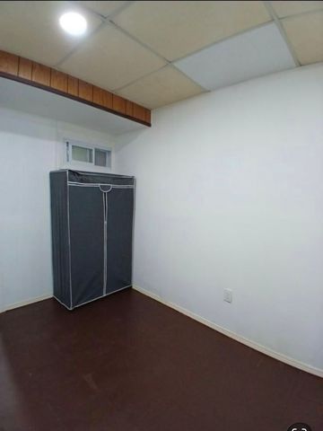 Address Not Disclosed, Saint Albans, NY 11412