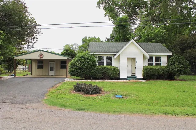 657 Horseshoe Dr, Cottonport, LA 71327