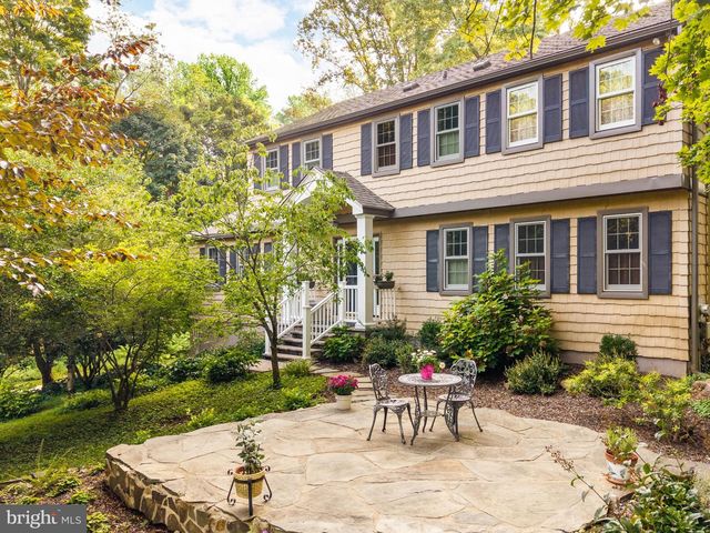 54 N  Waterloo Rd, Devon, PA 19333