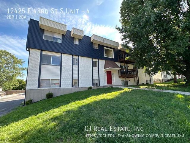 12425 E  43rd St   S  #4, Independence, MO 64055