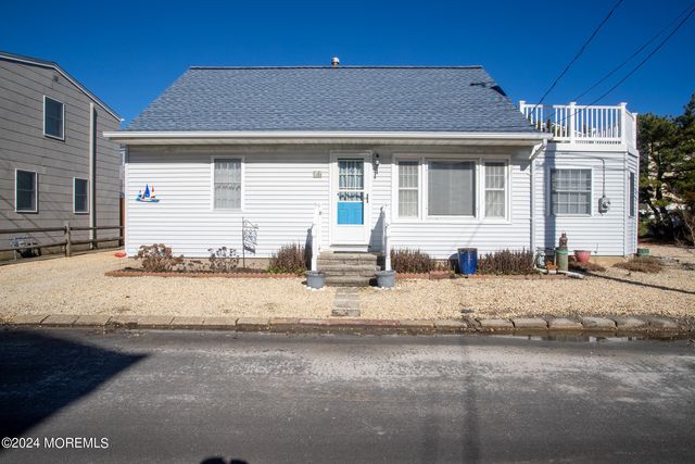 18 Mea Lane, Brant Beach, NJ 08008