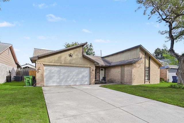 1115 Thomas Dr, Humble, TX 77338