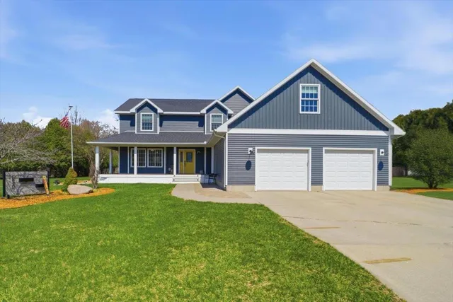 1010 7th St   NE, Independence, IA 50644