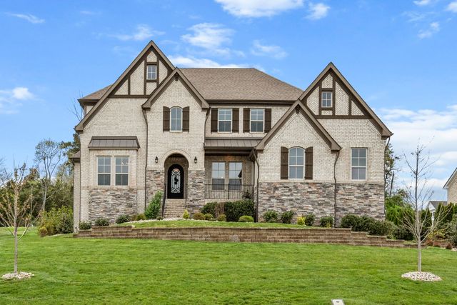 1933 Parade Dr, Brentwood, TN 37027