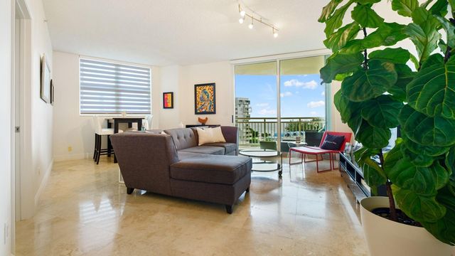 2475 Brickell Ave #807, Miami, FL 33129