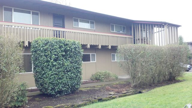 1671 Ferry St #10, Eugene, OR 97401