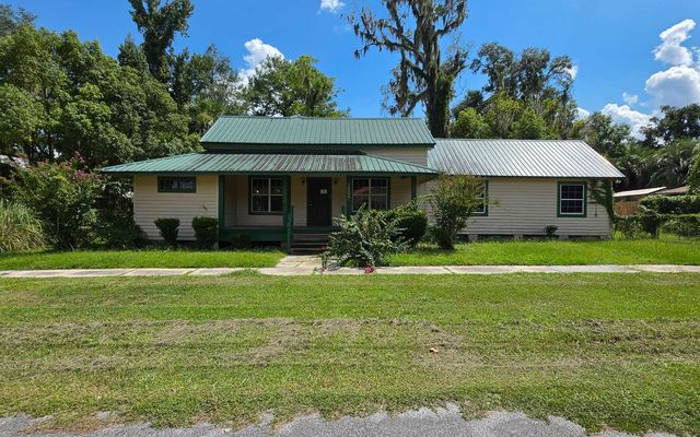 16589 Mill St, White Springs, FL 32096