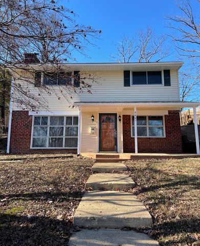 2601 Sigmona St, Falls Church, VA 22046