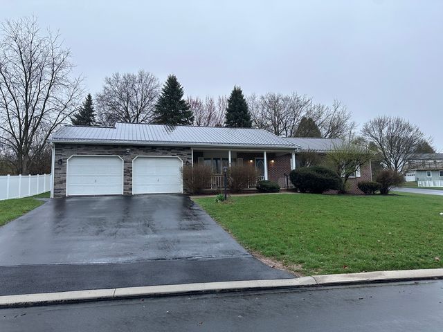 267 1st Ave, Lemont, PA 16851