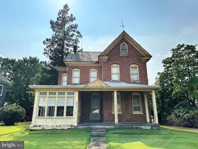351 Main St #RED, Red Hill, PA 18076