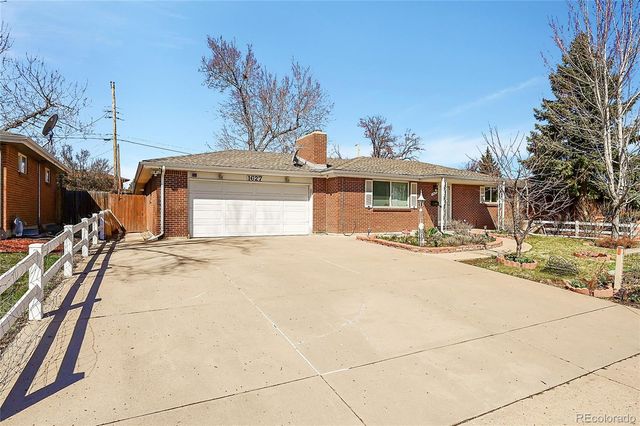 1627 S Dover Court, Lakewood, CO 80232