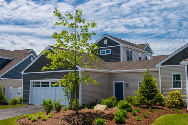Fresco 5 Plan in Firefly Point at The Pinehills by The Green Company, Plymouth, MA 02360