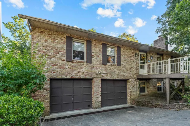 55 Endicott Ln, Huntington, WV 25705