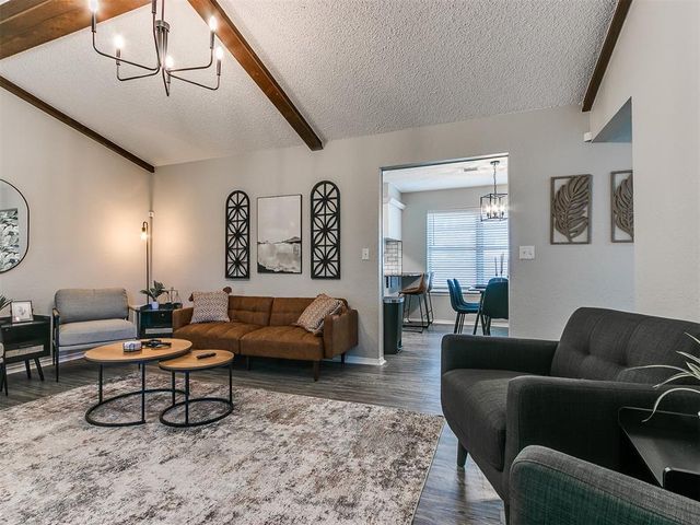 2020 W  Brooks St, Norman, OK 73069