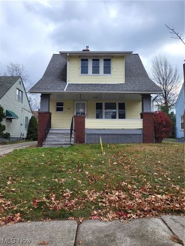 955 Nela View Rd, Cleveland Heights, OH 44112