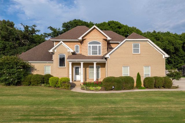 235 Melissa Dr, Muscle Shoals, AL 35661