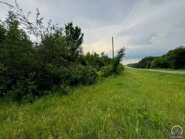Highway 116 #K, Effingham, KS 66023