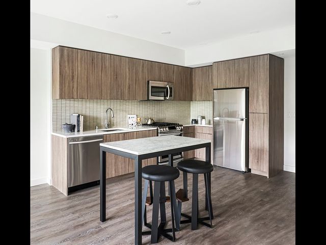 1100 Webster St #809, Oakland, CA 94607