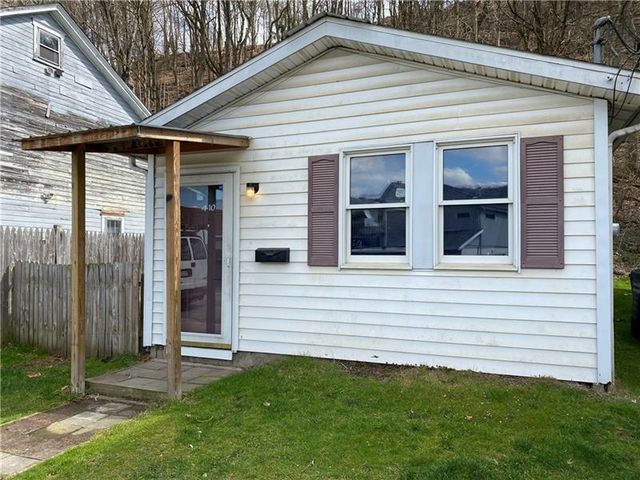 410 5th Ave, Ford City, PA 16226