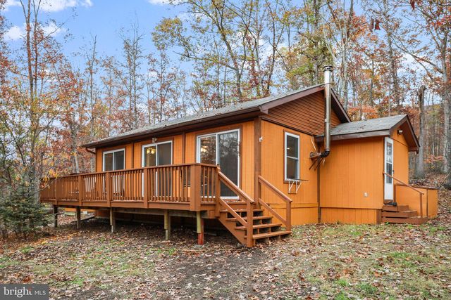 175 Brooklyns Way, Great Cacapon, WV 25422