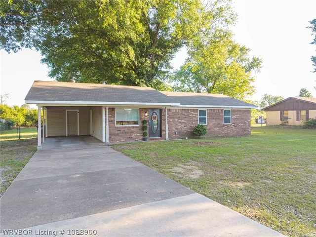 2103 Barbara Ln, Lavaca, AR 72941