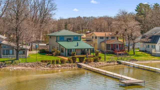 6113 S  State Road 10, Knox, IN 46534