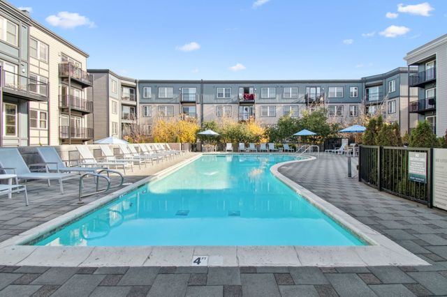 5684 Bay St #441, Emeryville, CA 94608